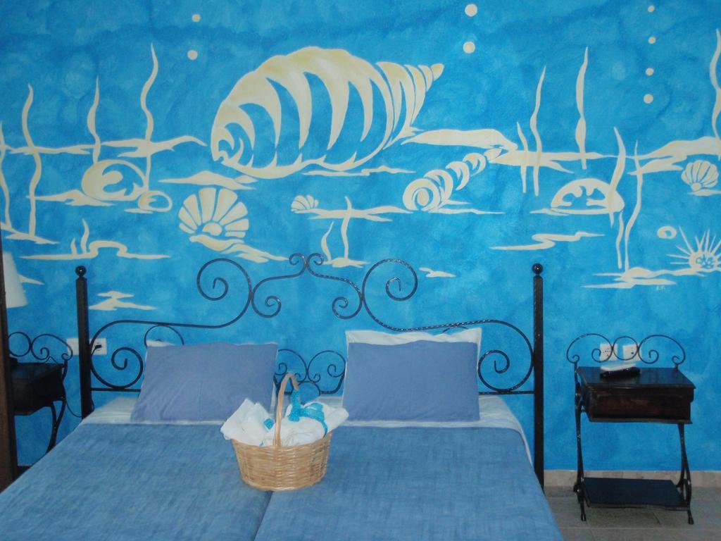 Thalassa Hotel Đảo Amolianí Phòng bức ảnh